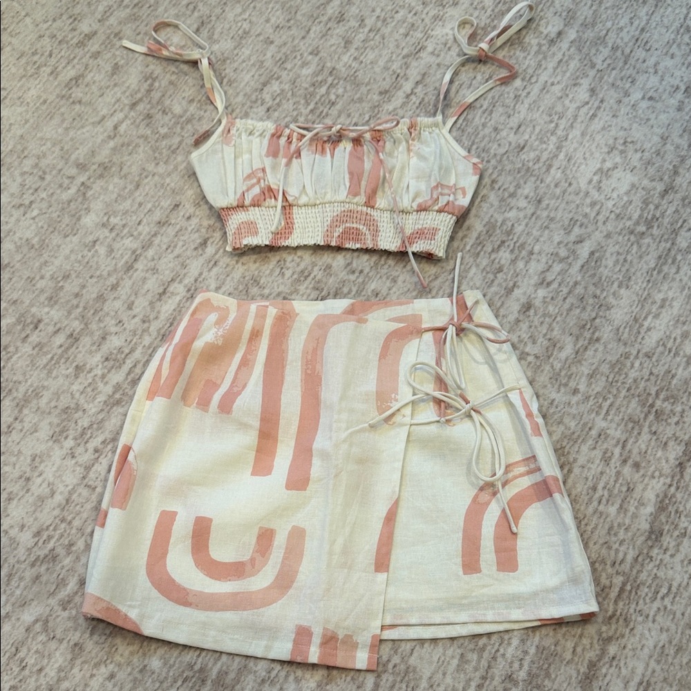 Sabo Skirt Stylish Cream and Pink Women's Skirt Set